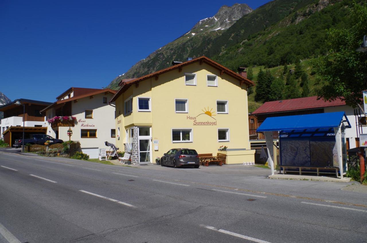 Sonnenkogel Appartement Galtuer Exterior photo